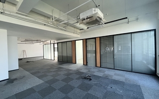 德信AI产业园出租-556m²-精装修